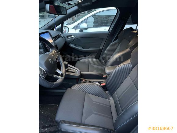 Sahibinden Renault Clio 1.0 TCe Techno Esprit Alpine 2024 Model 