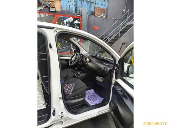 Sahibinden Fiat Fiorino Cargo 1.3 Multijet 2020 Model  84.000 km Beyaz