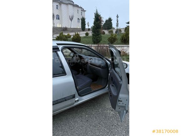 Sahibinden Renault Clio 1.4 RNA 2001 Model ACİL