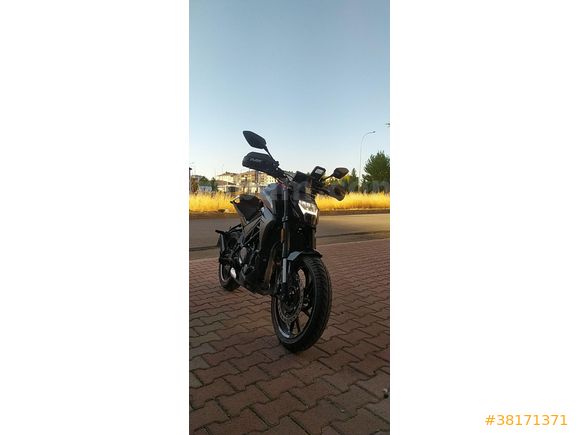 Bakımlı, düşük km, ekstralı CFmoto 250NK