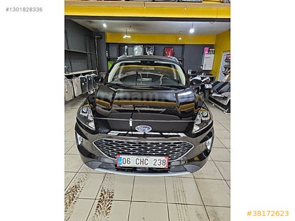 BER-SA AUTO FORD KUGA 2020