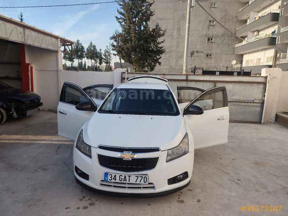 Sahibinden Chevrolet Cruze 2.0 D LTZ 2012 Model  240.000 km Beyaz