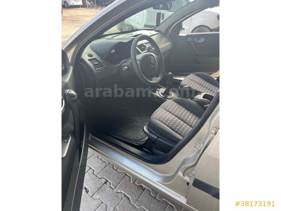Sahibinden Renault Megane 1.5 dCi Authentique 2006 Model 