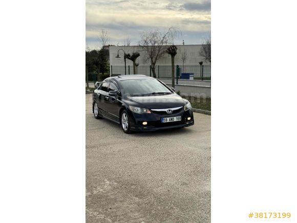 2010 Honda Civic FD6 Elegance Makyajlı Kasa – En Dolu Paket – VSA’lı – Sunrooflu – Body Kitli