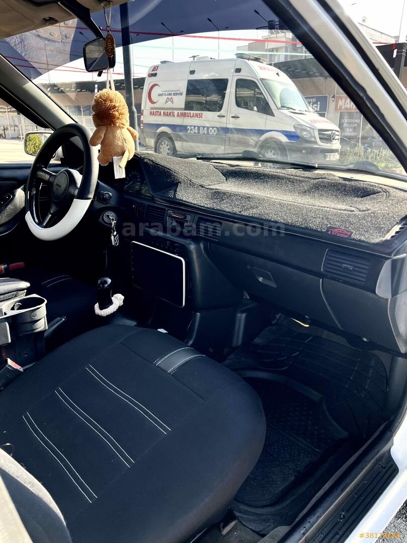 Sahibinden Mazda 323 1.6 GLX 1995 Model Mersin 290.000 km Beyaz 5