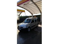 Sahibinden Renault Kangoo Multix 1.5 dCi Authentique 2006 Model  124.900 km Gri (Gümüş)