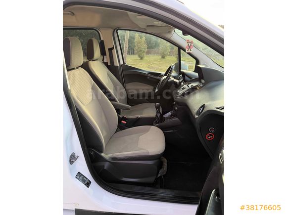 Sahibinden Ford Tourneo Courier 1.6 TDCi Titanium Plus 2014 Model 