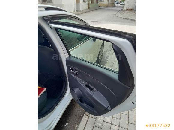 Sahibinden Renault Clio 0.9 TCe Icon 2013 Model 