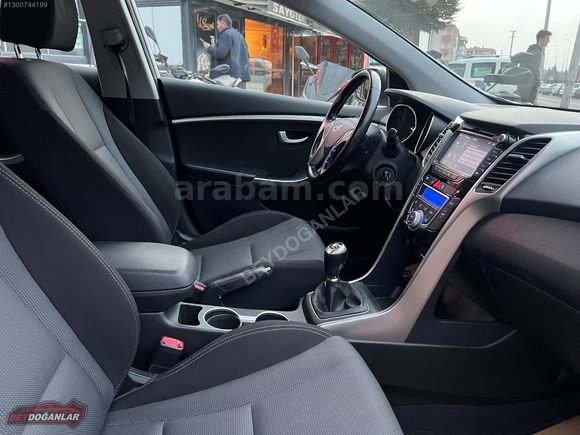 BEYDOĞANLAR'DAN-2013 MODEL HYUNDAİ İ30 1.6 CRDİ-STYLE
