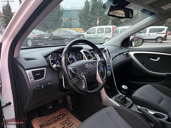 BEYDOĞANLAR'DAN-2013 MODEL HYUNDAİ İ30 1.6 CRDİ-STYLE