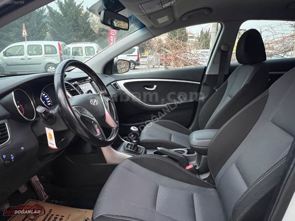 BEYDOĞANLAR'DAN-2013 MODEL HYUNDAİ İ30 1.6 CRDİ-STYLE