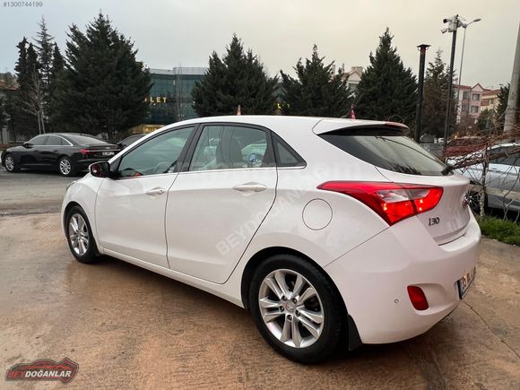 BEYDOĞANLAR'DAN-2013 MODEL HYUNDAİ İ30 1.6 CRDİ-STYLE