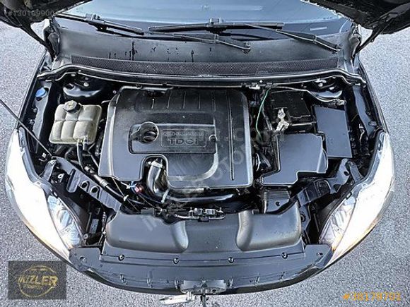 İKİZLERDEN TİTANİUM SUNROOF SÜRÜŞ MODU KEYLESS GO FOCUS