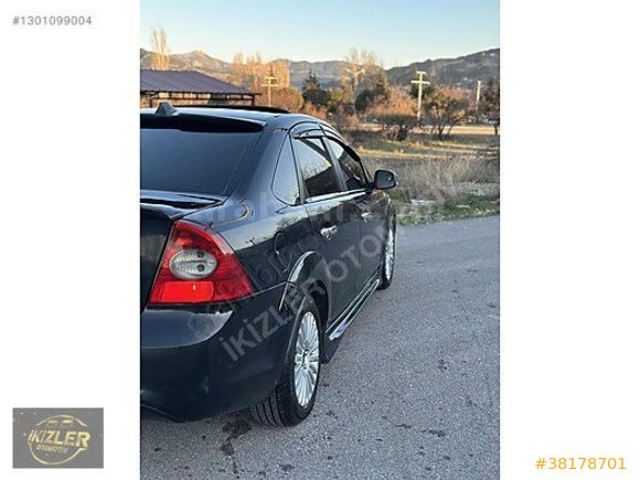 İKİZLERDEN TİTANİUM SUNROOF SÜRÜŞ MODU KEYLESS GO FOCUS