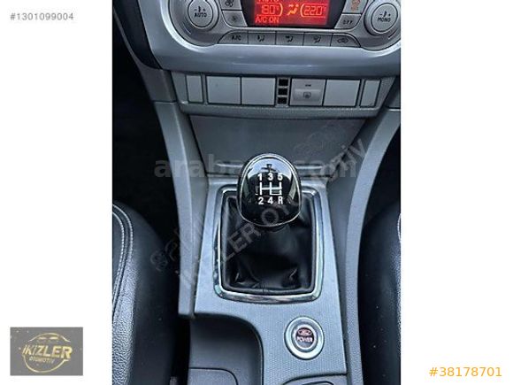 İKİZLERDEN TİTANİUM SUNROOF SÜRÜŞ MODU KEYLESS GO FOCUS