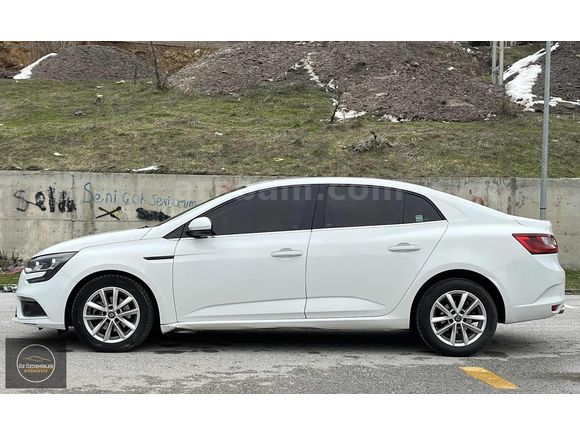 2018 HATASIZ BOYASIZ TRAMERSİZ MEGANE 4 TOUCH