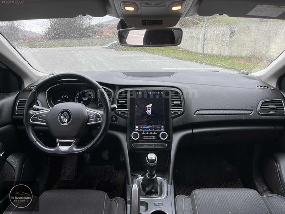 2018 HATASIZ BOYASIZ TRAMERSİZ MEGANE 4 TOUCH