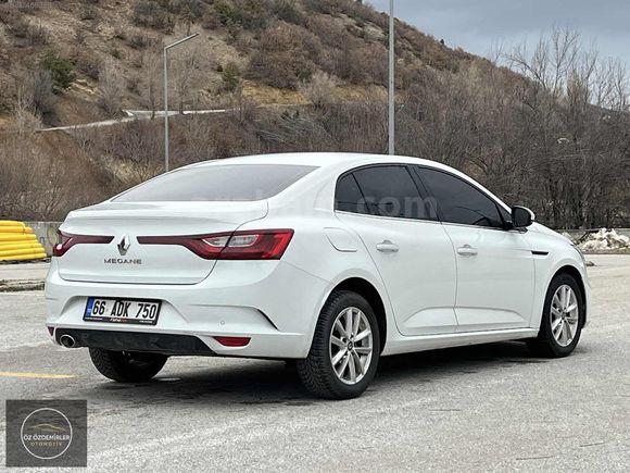 2018 HATASIZ BOYASIZ TRAMERSİZ MEGANE 4 TOUCH