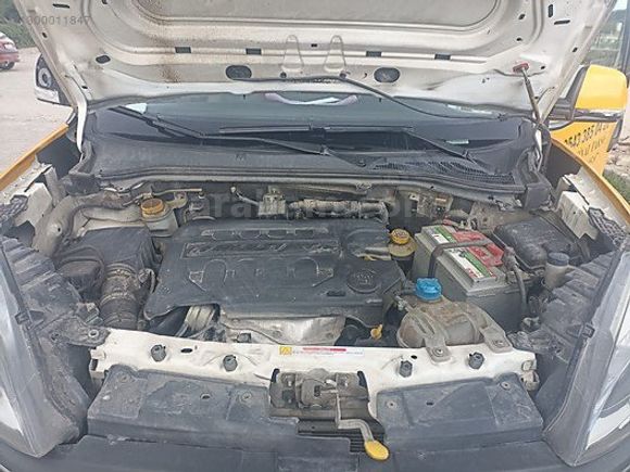 OTOMOBİL RUHSATLI 1.6 MULTIJET DOBLO FOLYO KAPLAMALI 2016 MODEL