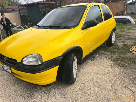 Sahibinden Opel Corsa 1.6 GSi 1994 Model 2 seneye yakın muayene mevcut suan uzerınde satı renk zırh kaplama vardır keyıf alarak kullanılan bir araç 