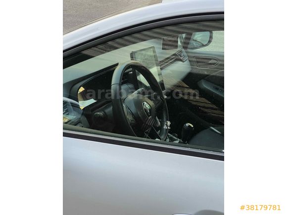 Sahibinden Renault Clio 1.0 SCe Joy 2021 Model 