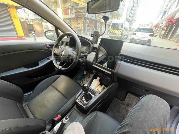 Sahibinden Renault Clio 1.0 SCe Joy 2021 Model 