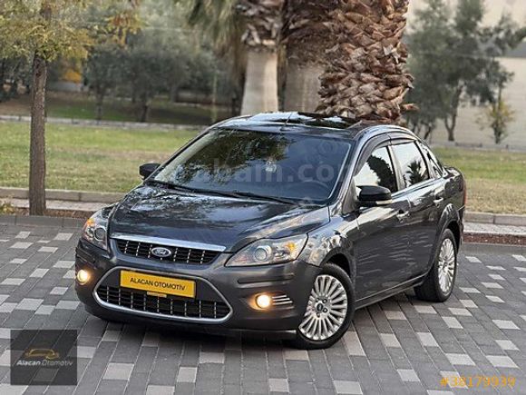 FORD FOCUS 1.6 TDCİ TİTANİUM-X 2010 MODEL CAM GİBİ
