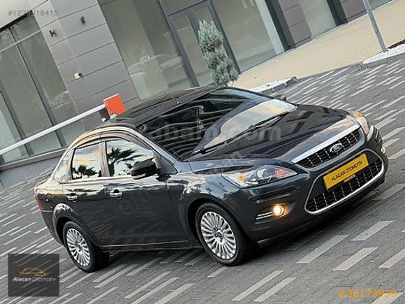 FORD FOCUS 1.6 TDCİ TİTANİUM-X 2010 MODEL CAM GİBİ