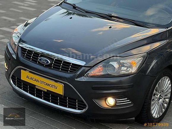 FORD FOCUS 1.6 TDCİ TİTANİUM-X 2010 MODEL CAM GİBİ