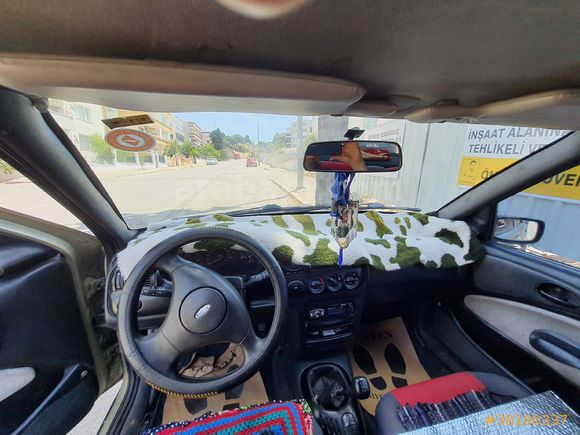 karbüratörlü  Ford Escort 1.6 CL 1996 Model
