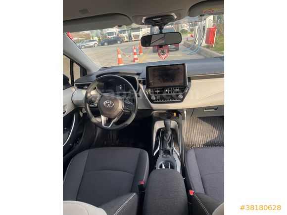 Sahibinden Toyota Corolla 1.5 Dream 2023 Model 