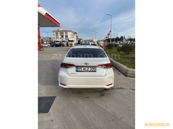 Sahibinden Toyota Corolla 1.5 Dream 2023 Model 