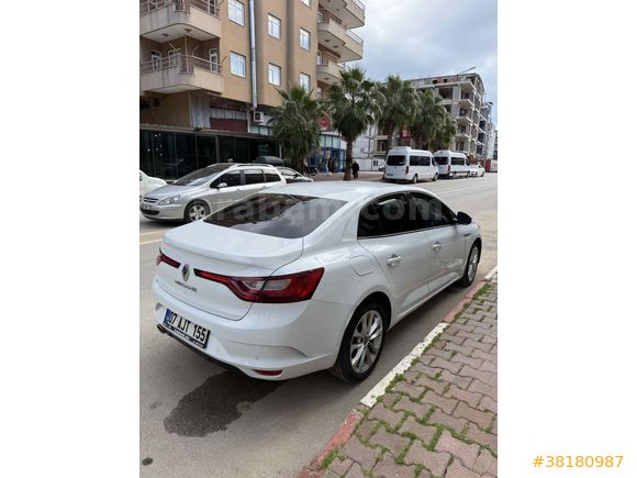 Sahibinden Renault Megane 1.5 Blue DCI Icon 2020 Model 