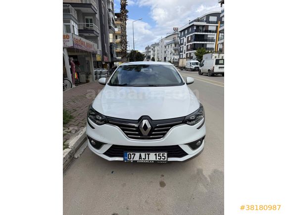 Sahibinden Renault Megane 1.5 Blue DCI Icon 2020 Model 