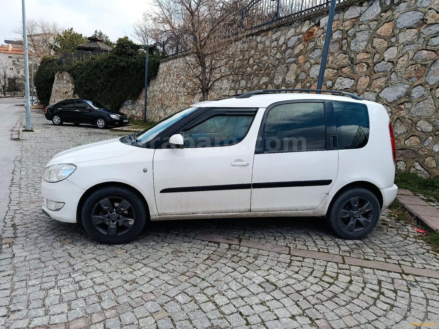 Sahibinden Skoda Roomster 1.2 Panorama 2012 Model Ankara 265.000 km Beyaz 1