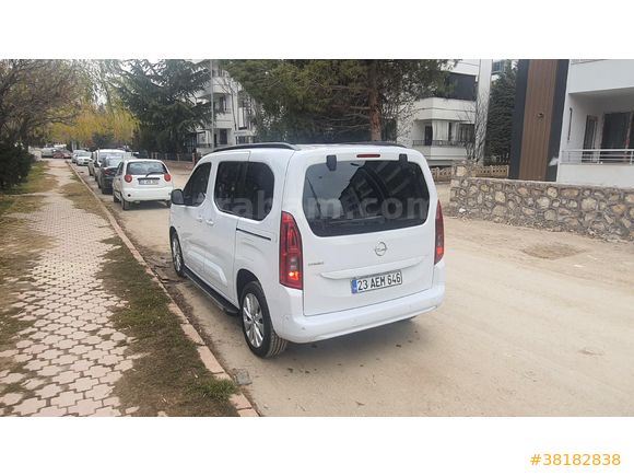Sahibinden Opel Combo 1.5 CDTI Ultimate 2023 Model