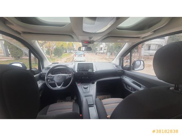 Sahibinden Opel Combo 1.5 CDTI Ultimate 2023 Model