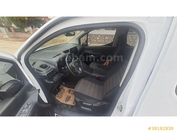 Sahibinden Opel Combo 1.5 CDTI Ultimate 2023 Model