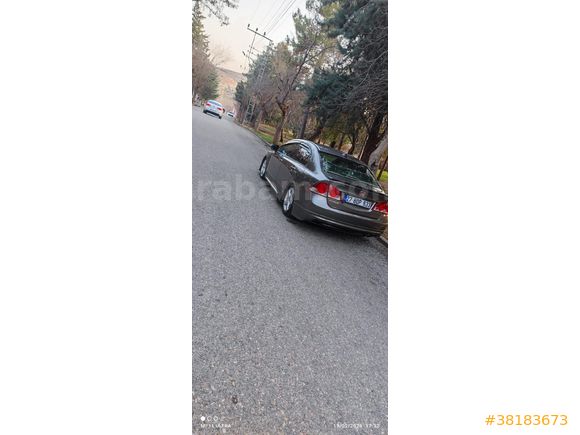 Sahibinden Honda Civic 1.6i VTEC Dream 2009 Model