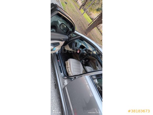 Sahibinden Honda Civic 1.6i VTEC Dream 2009 Model