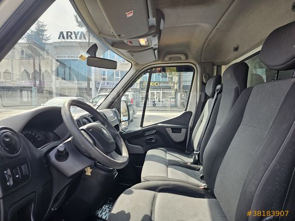 PARILTI OTO'DAN 2017 MASTER TENTELİ KAPALI KASA ARKADA ÇEKİŞLİ