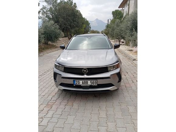 OPEL GRANDLAND ELEGANCE