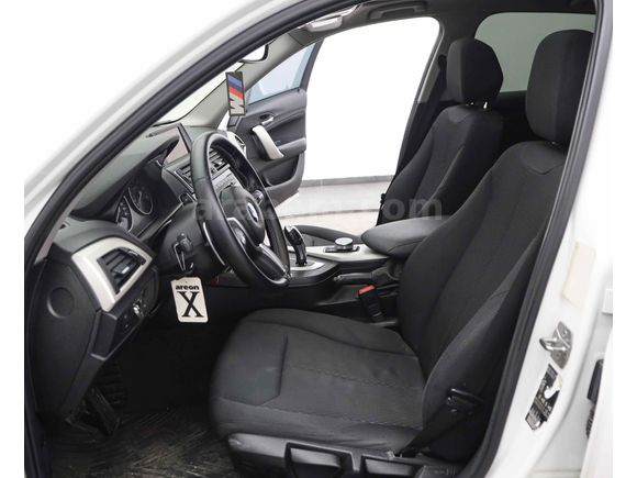 BMW 2015 1.16 D JOY+PLUS EXTRALAR İLE ///M GÖRÜNÜMLÜ 135.BİN KM'DE HATASIZ BOYASIZ 