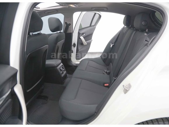 BMW 2015 1.16 D JOY+PLUS EXTRALAR İLE ///M GÖRÜNÜMLÜ 135.BİN KM'DE HATASIZ BOYASIZ 