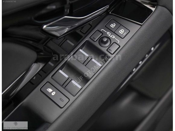 RANGE ROVER EVOQUE 2024 1.5 DYNAMİC SE'' BLACK 13.BİN KM''DE