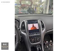 Opel Astraj Tesla multimedya