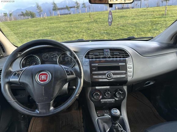 AYCAR 2011 MODEL FİAT BRAVO 1.4 ACTİCE PLUS DÜŞÜK KM