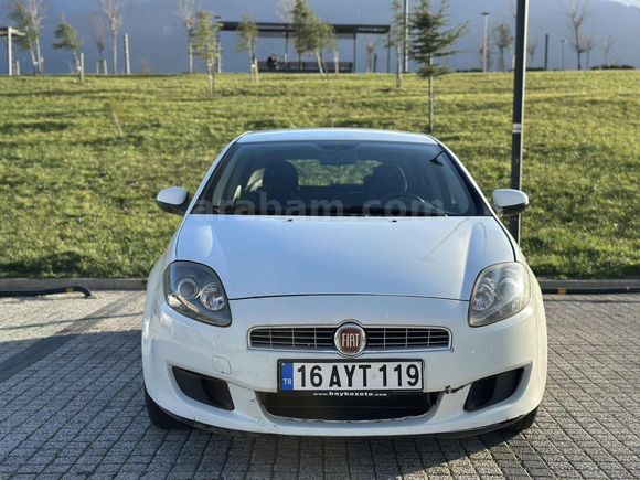 AYCAR 2011 MODEL FİAT BRAVO 1.4 ACTİCE PLUS DÜŞÜK KM