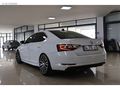 AYCAR'DAN DİZEL SUPERB DEĞİŞENSİZ TEMİZ AKSESUARLI