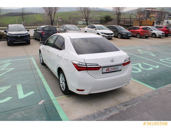 Toyota Corolla 1.6 ADVANCE